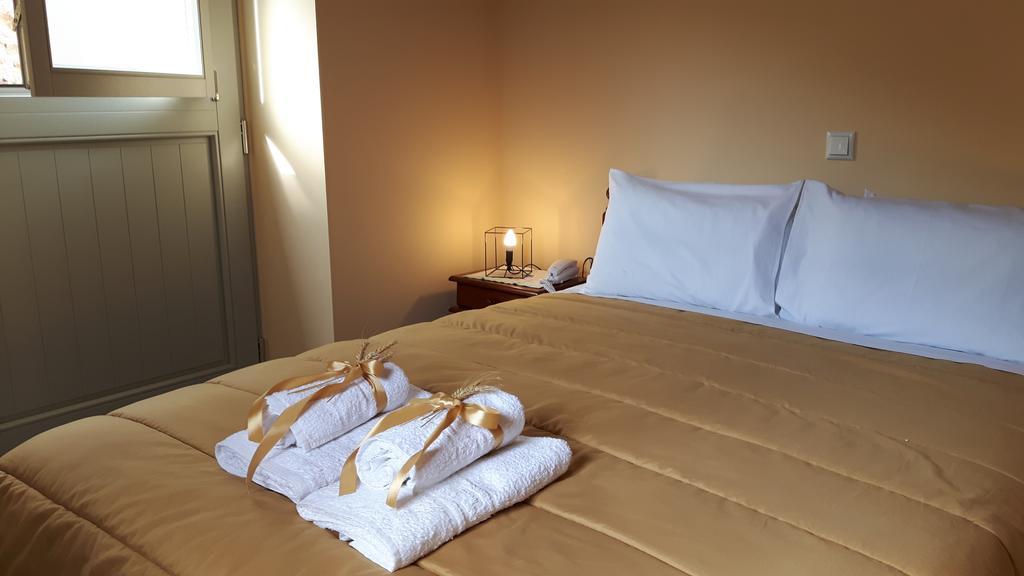 Arxontiko Taygeti Hotel ไมส์ตราส ภายนอก รูปภาพ